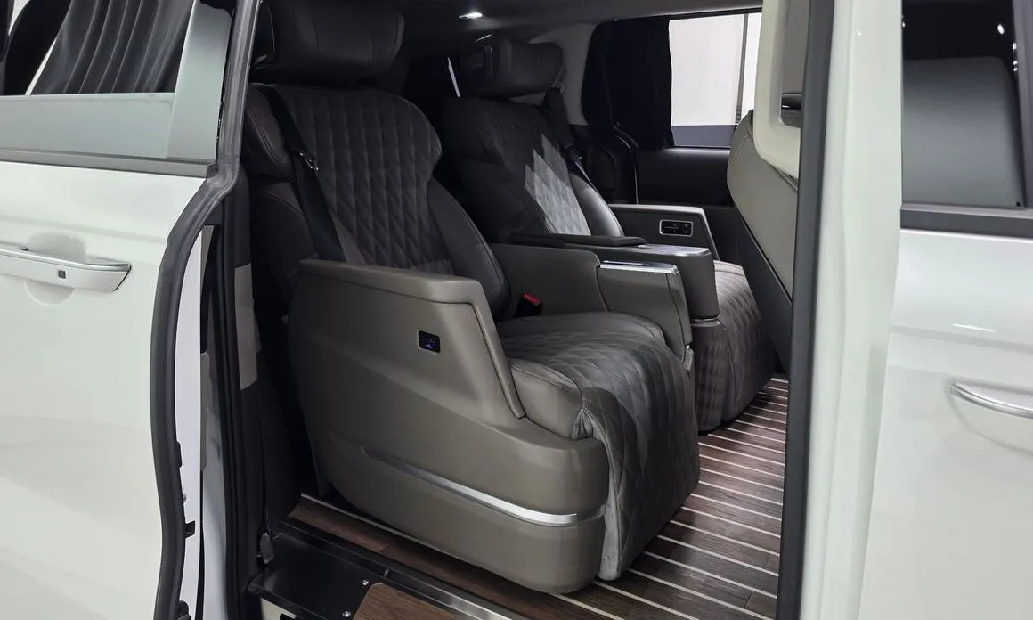 Kia Carnival — фото 1