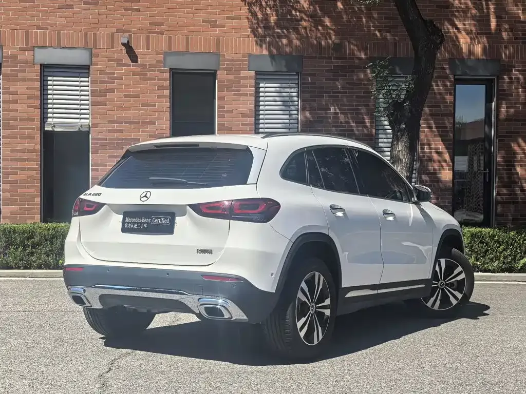 Mercedes-Benz GLA — фото 8