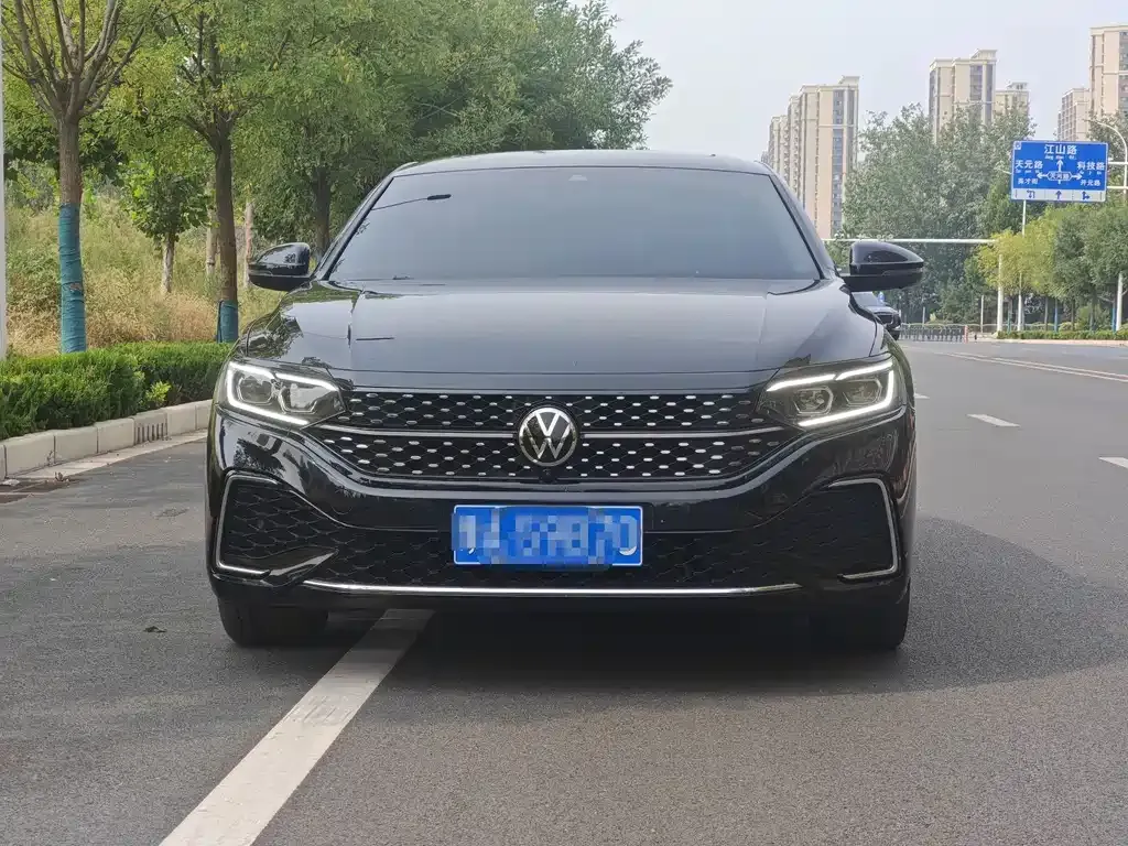 Volkswagen Passat — фото 5