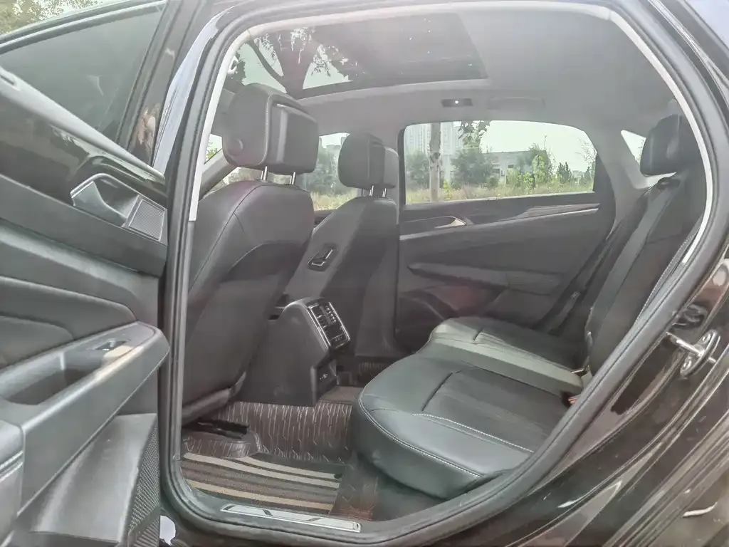 Volkswagen Passat — фото 3