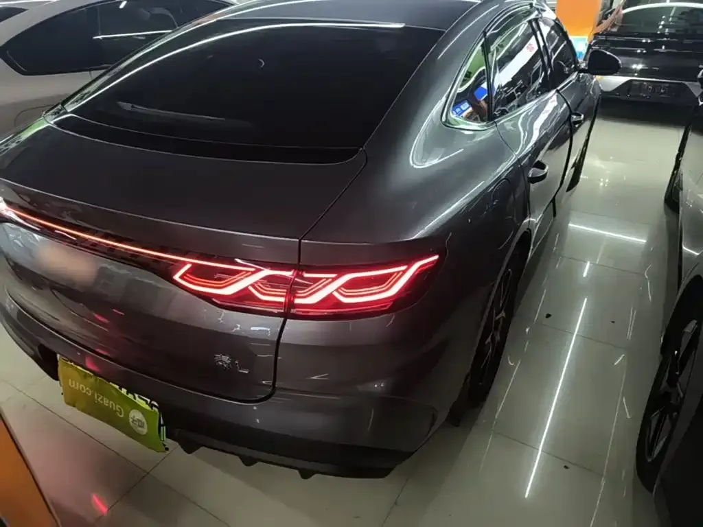 BYD Qin L — фото 6