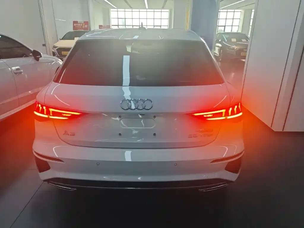 Audi A3 — фото 2