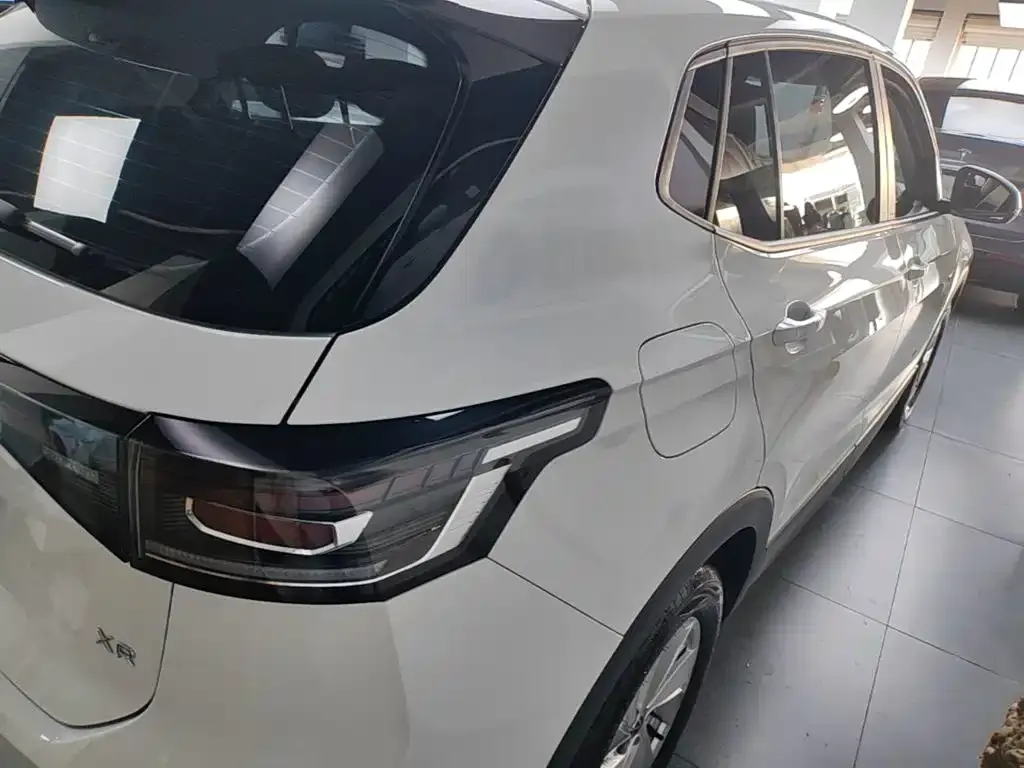 Volkswagen Tharu — фото 6