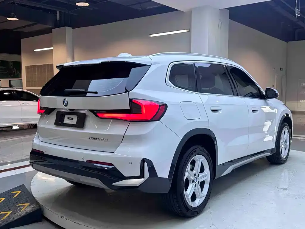 BMW X1 — фото 4