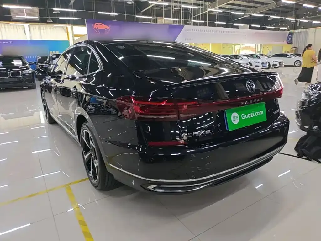 Volkswagen Passat — фото 9