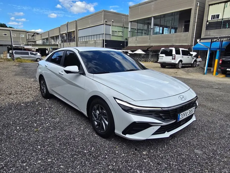 Hyundai AVANTE — фото 4