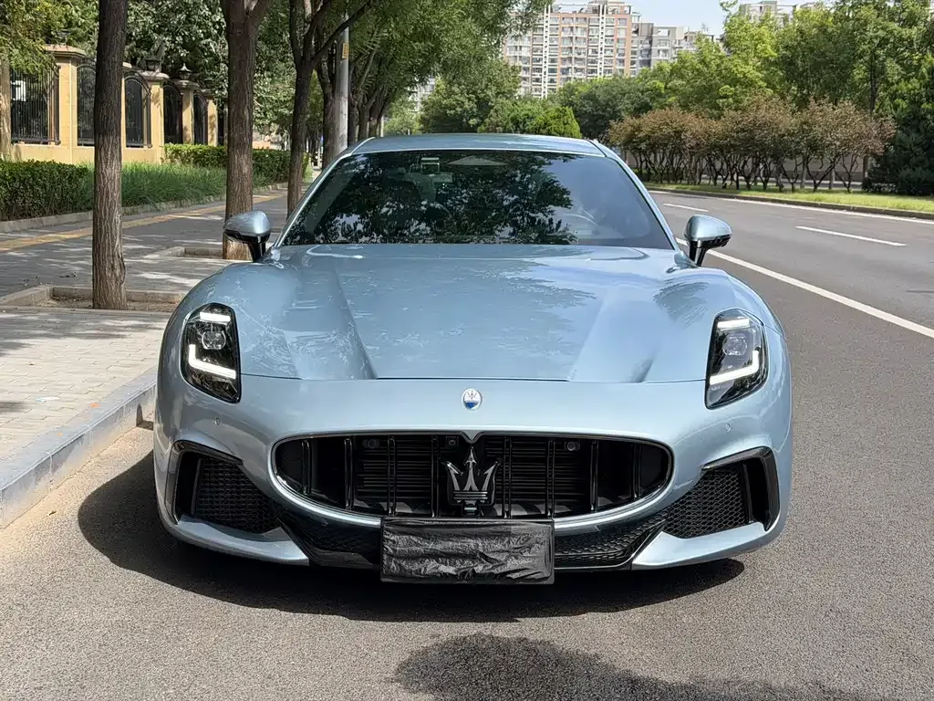 Maserati GranTurismo — фото 6