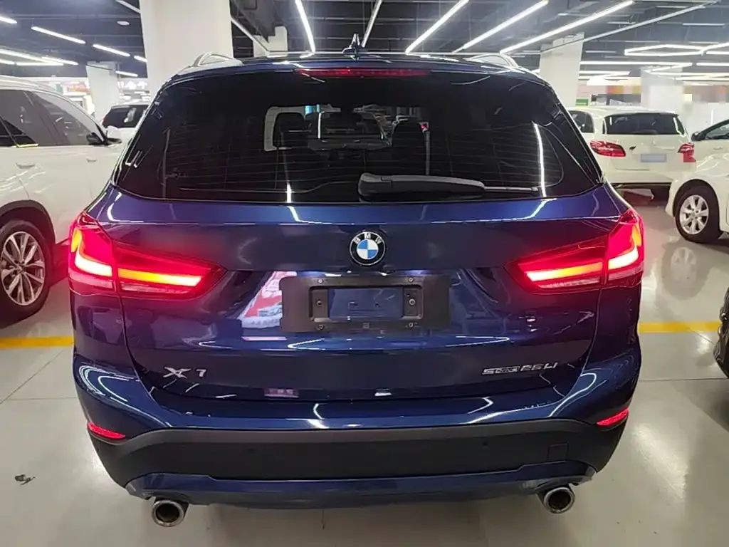 BMW X1 — фото 7