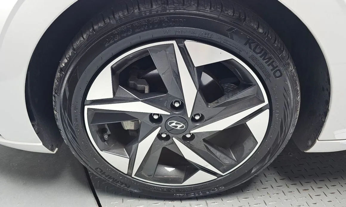 Hyundai AVANTE — фото 4
