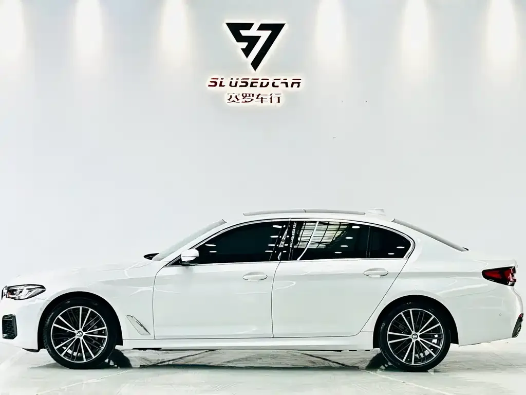 BMW 5 Series — фото 5
