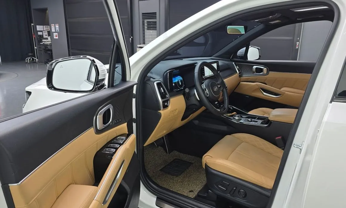 Kia Sorento — фото 6