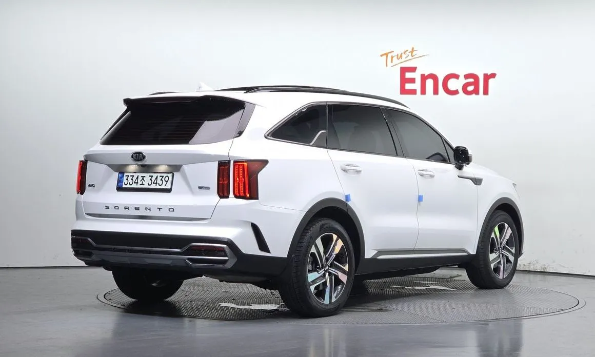 Kia Sorento — фото 8