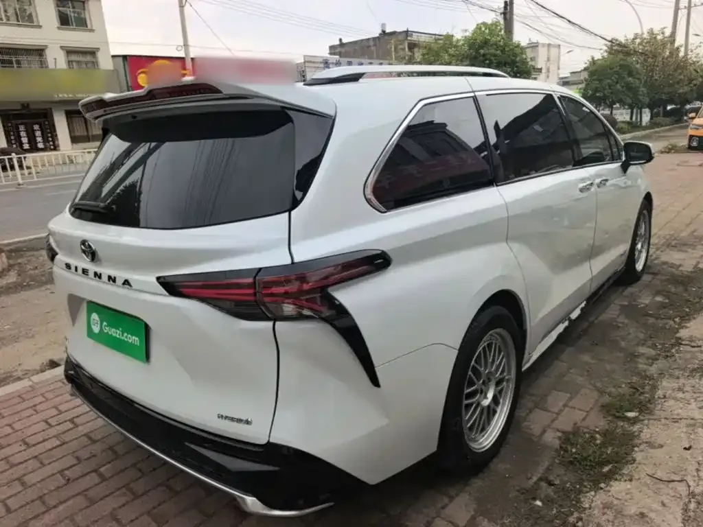 Toyota Granvia — фото 10