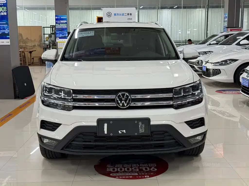 Volkswagen Tharu — фото 2