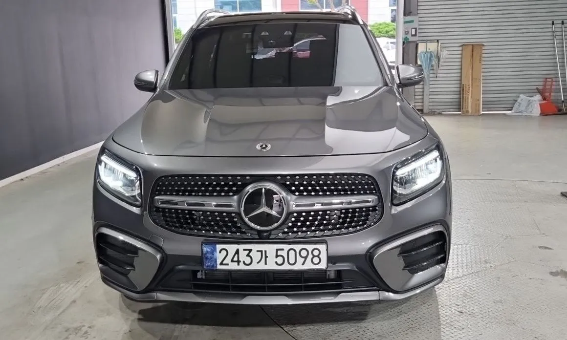 Mercedes-Benz GLB-Class — фото 1