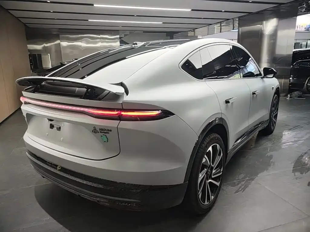 NIO EC6 — фото 7