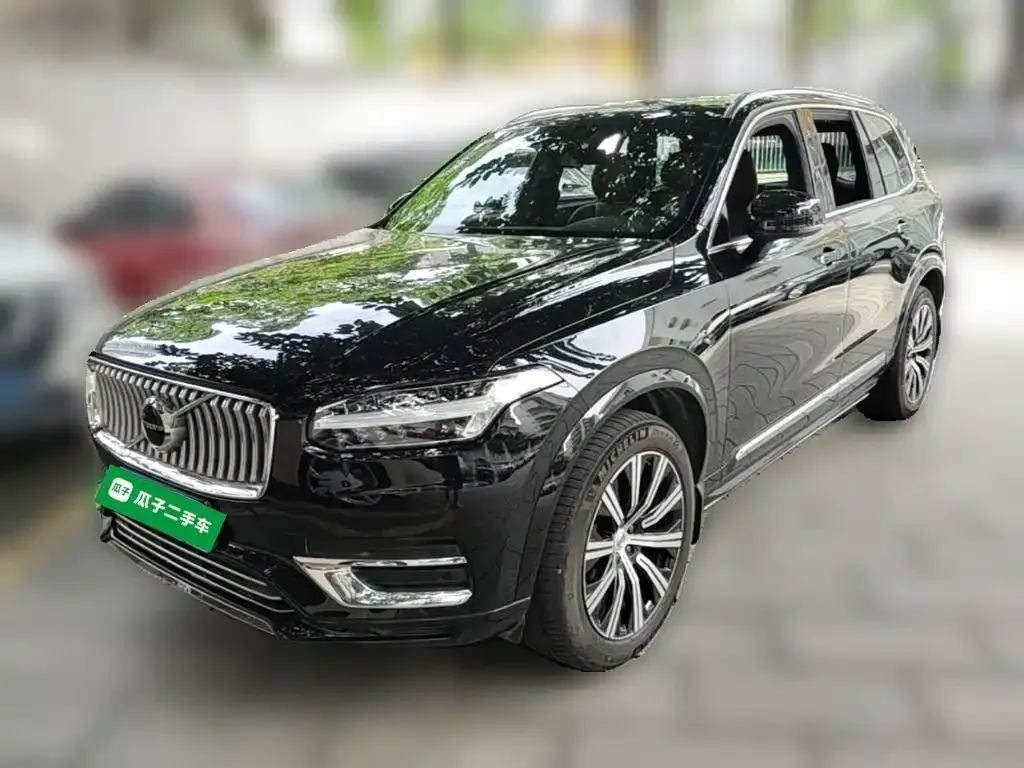 Volvo XC90 — фото 1