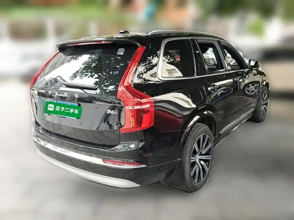 Volvo XC90 — фото 9