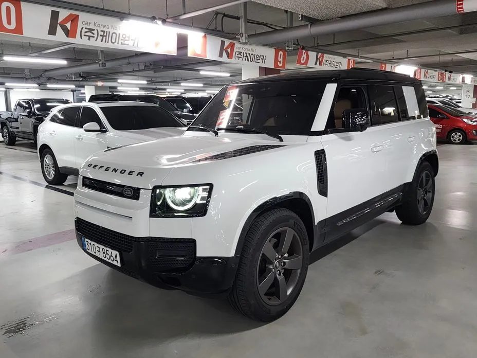 Land Rover Defender — фото 1