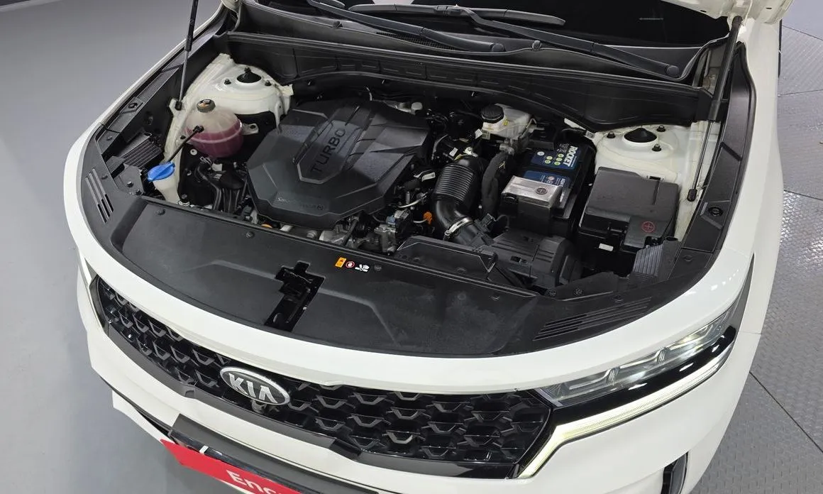 Kia Sorento — фото 6