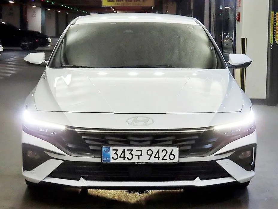 Hyundai AVANTE — фото 1