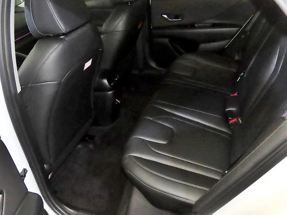 Hyundai AVANTE — фото 4