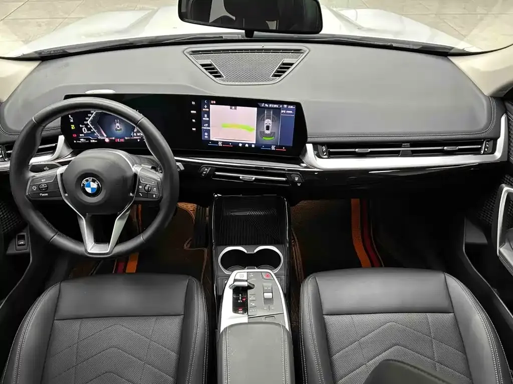 BMW X1 — фото 10