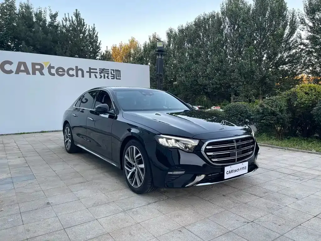 Mercedes-Benz E-Class — фото 10