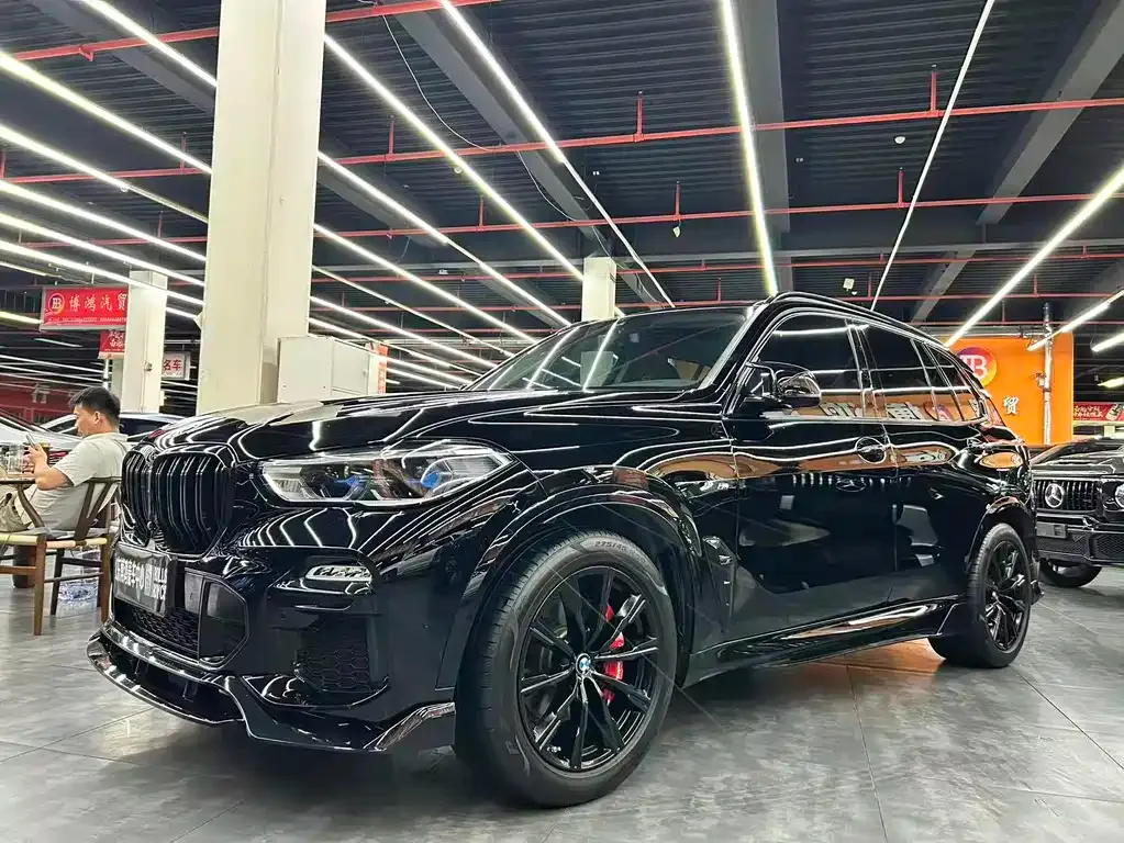 BMW X5 (Import) — фото 1