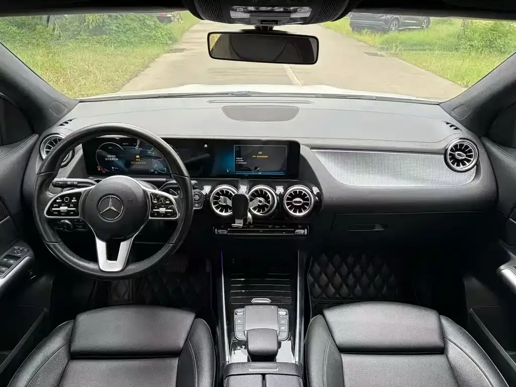 Mercedes-Benz GLA — фото 7