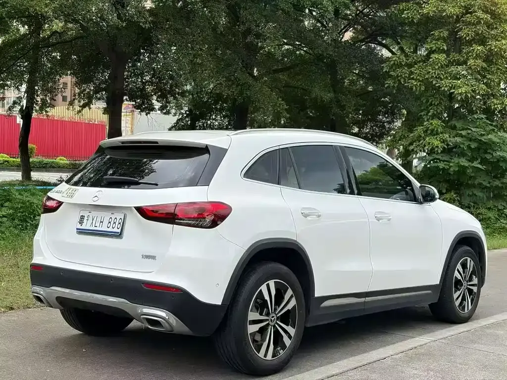 Mercedes-Benz GLA — фото 8