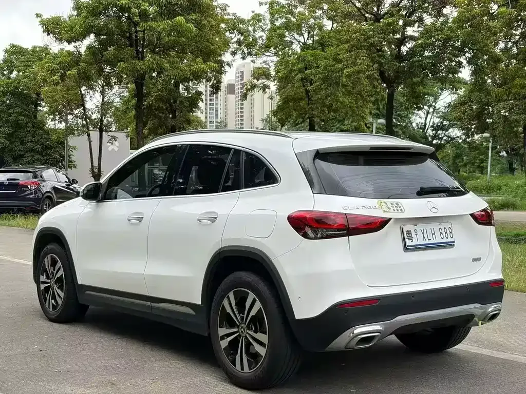 Mercedes-Benz GLA — фото 6