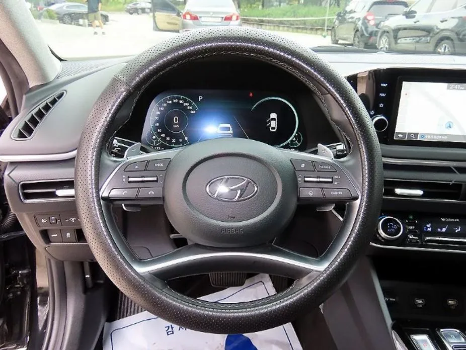 Hyundai Sonata — фото 10