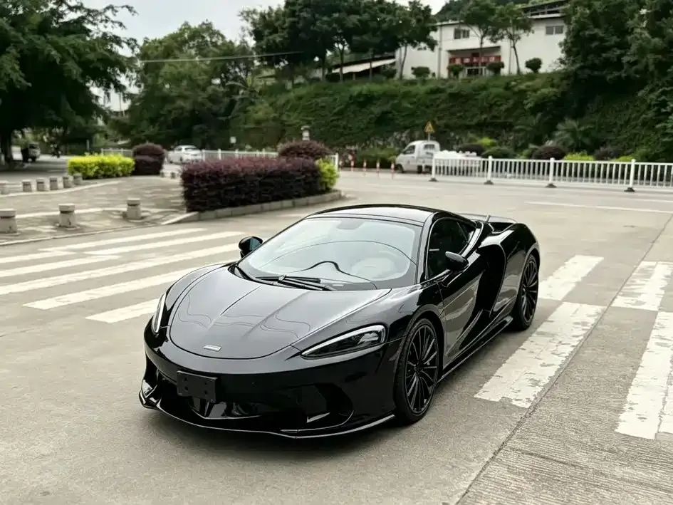 McLaren GT — фото 1