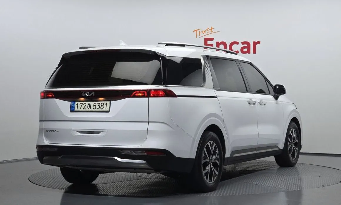 Kia Carnival — фото 2