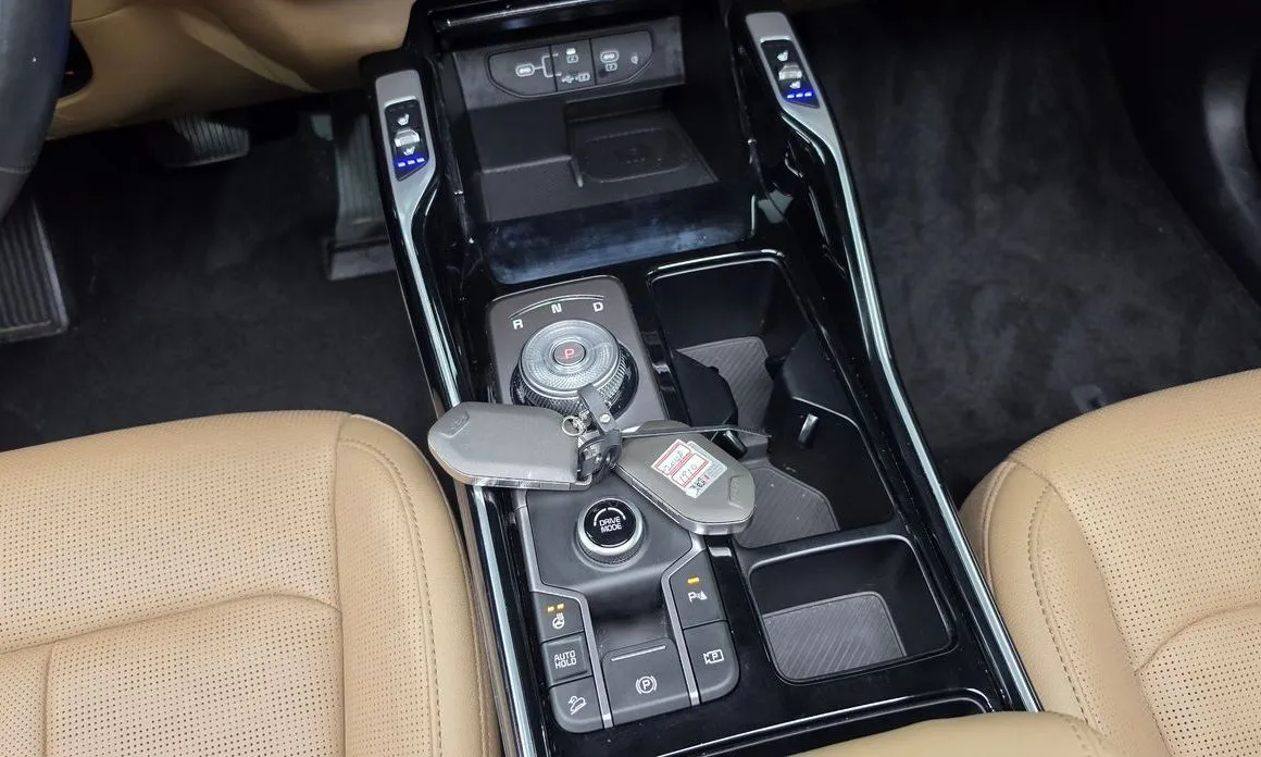 Kia Sorento — фото 10