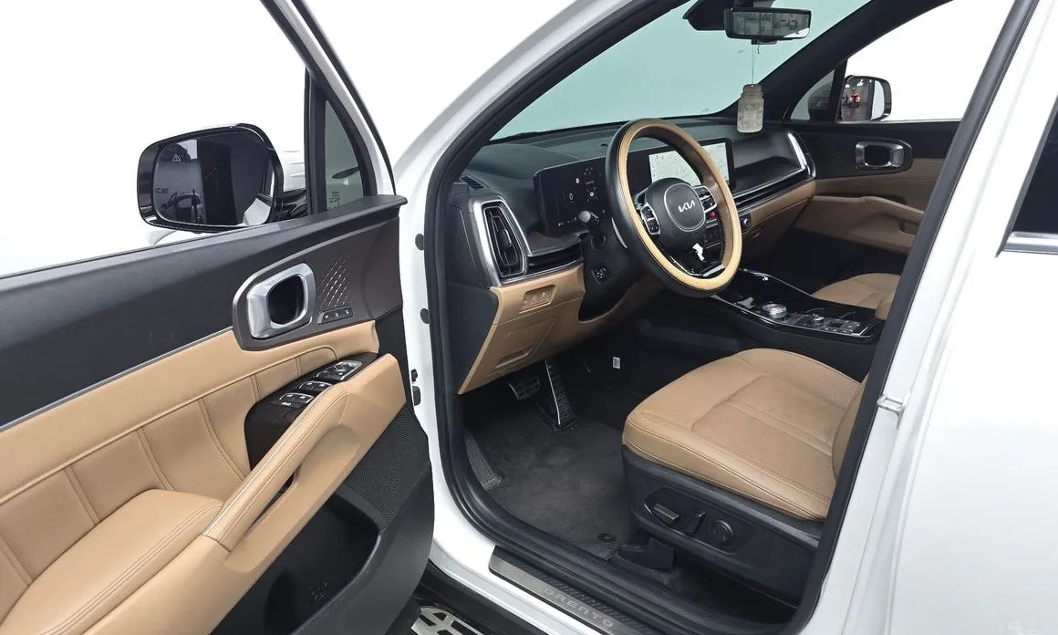 Kia Sorento — фото 9
