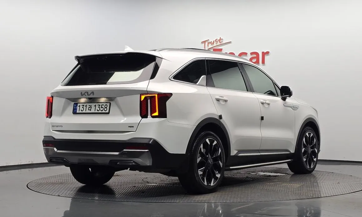 Kia Sorento — фото 5