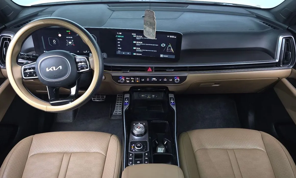 Kia Sorento — фото 8