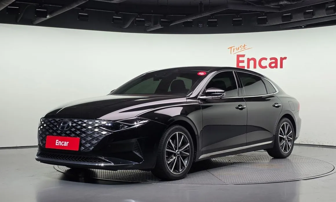 Hyundai Grandeur — фото 1