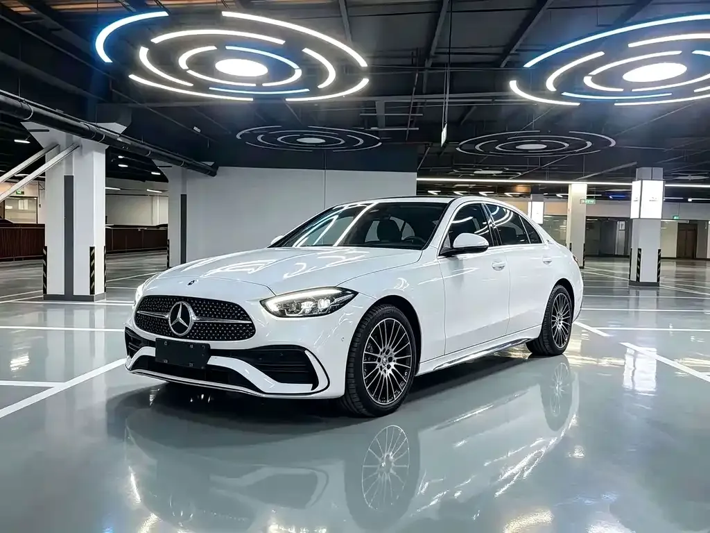 Mercedes-Benz C-Class — фото 1