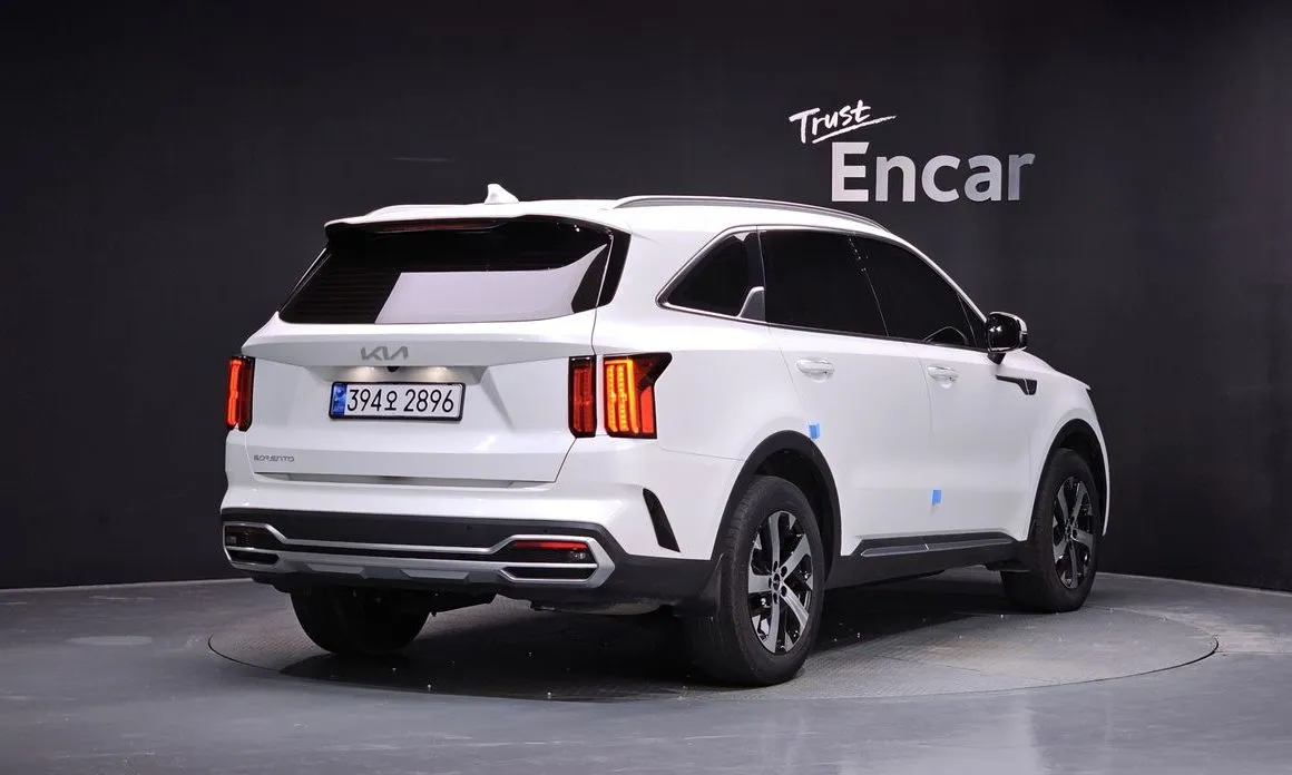 Kia Sorento — фото 10