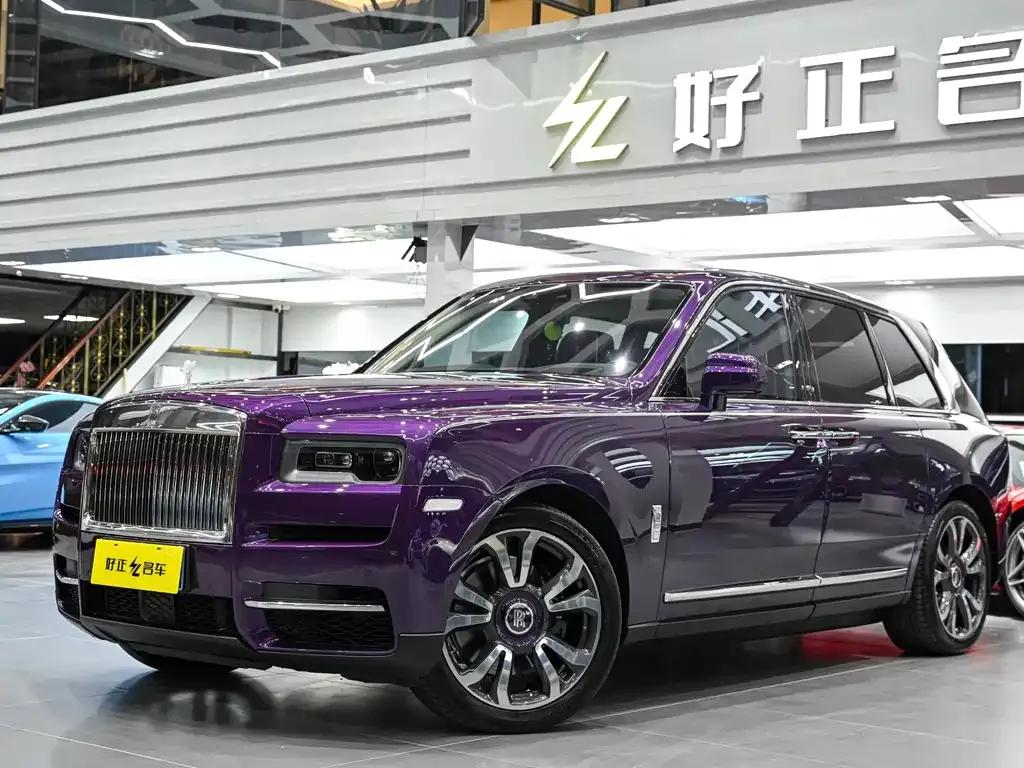 Rolls-Royce Cullinan — фото 1