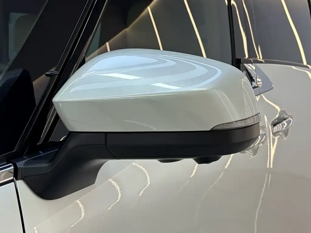 Toyota Alphard — фото 8