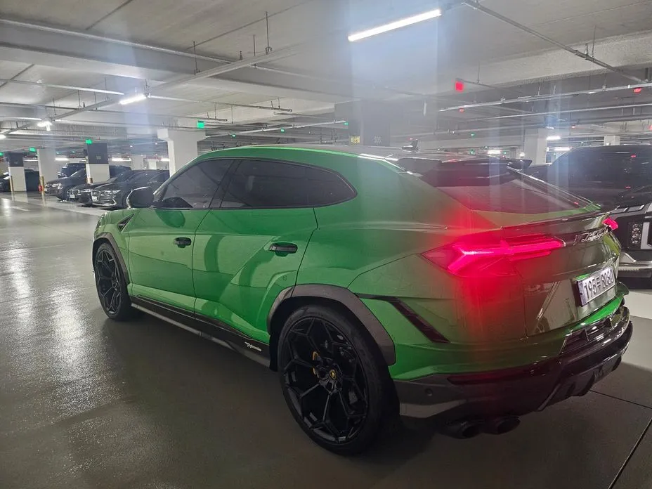 Lamborghini Urus — фото 5