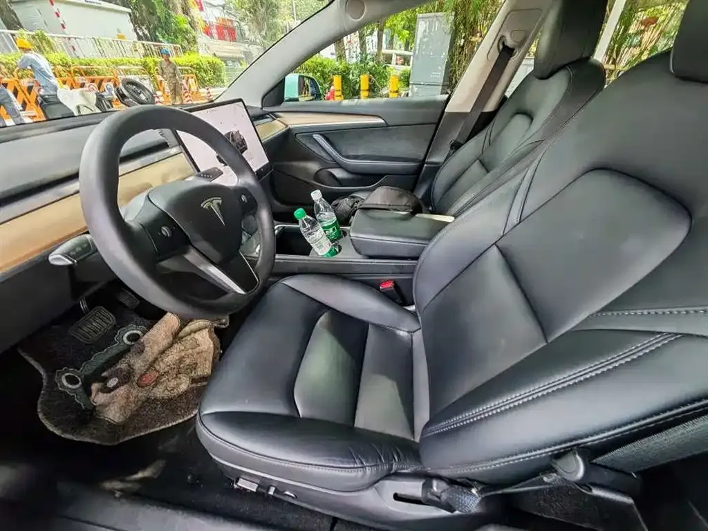 Tesla Model 3 — фото 3