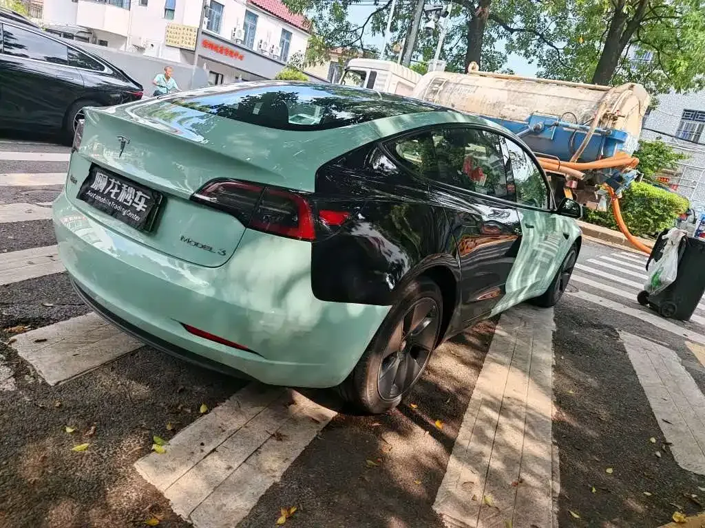 Tesla Model 3 — фото 2
