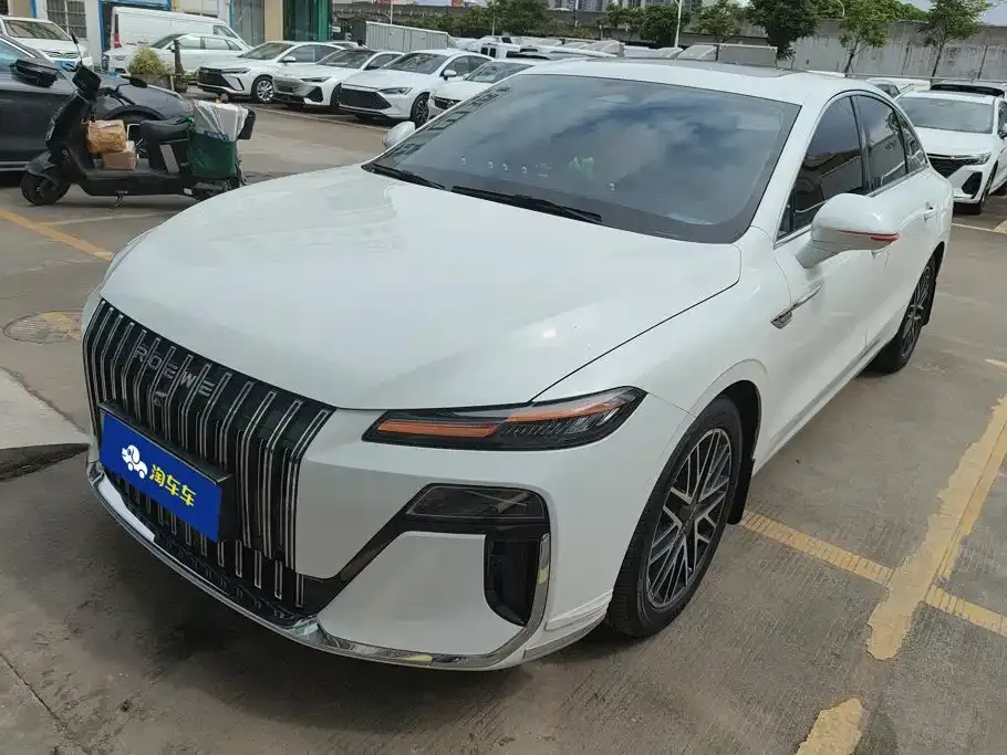Roewe M7 DMH — фото 1