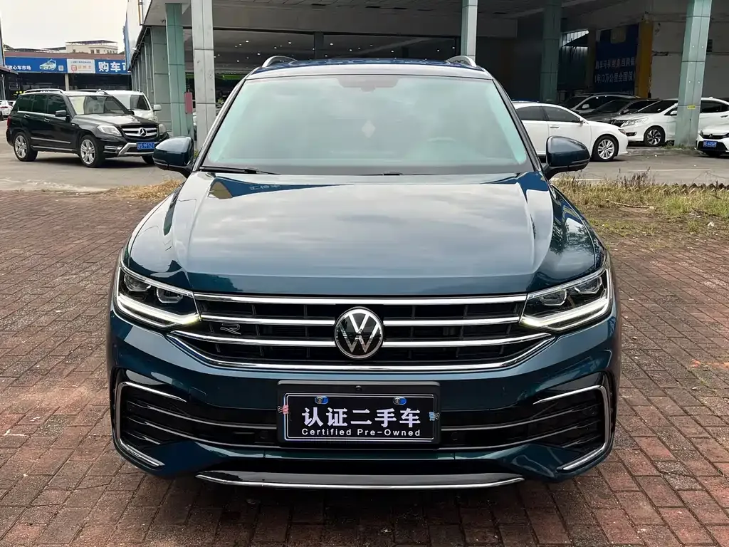 Volkswagen Tiguan L — фото 5