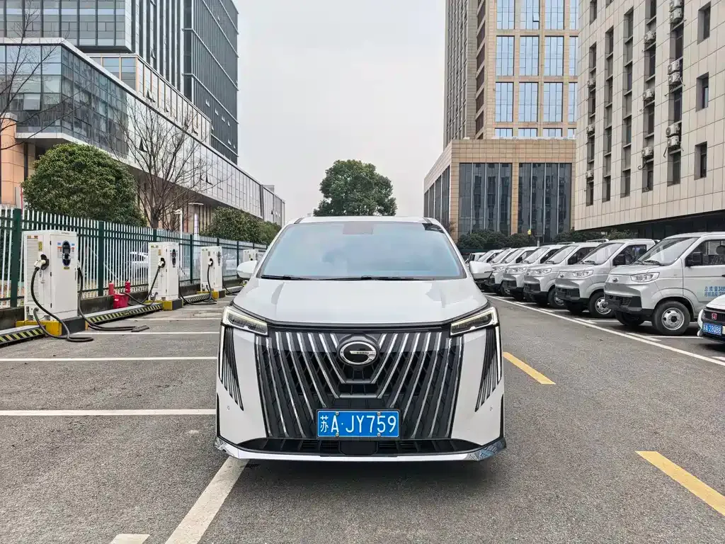 GAC Motor Trumpchi M8 — фото 10